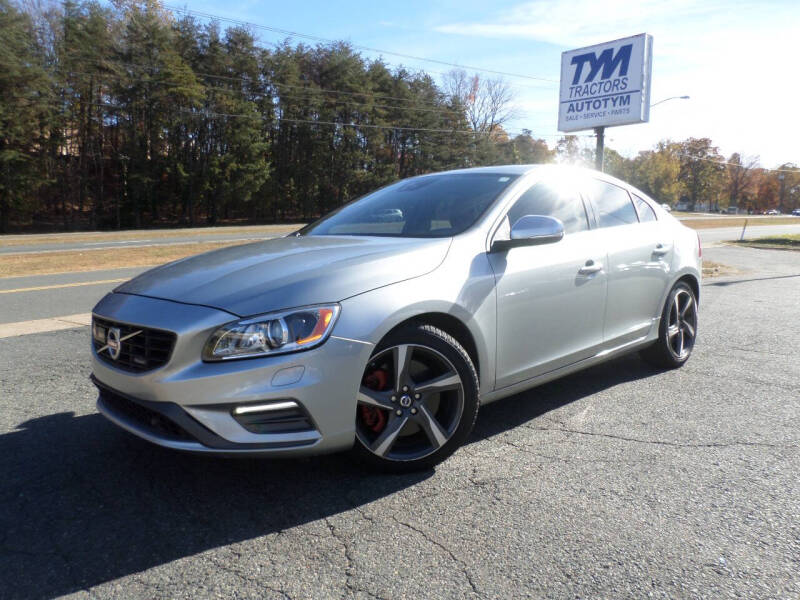 2014 Volvo S60 R-Design photo 2