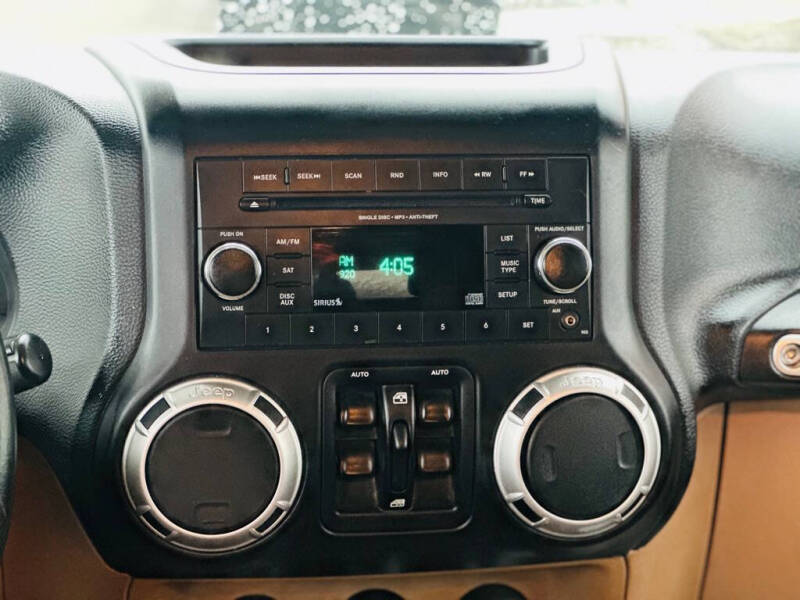 2012 Jeep Wrangler Unlimited Sahara