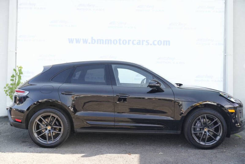 2023 Porsche Macan T