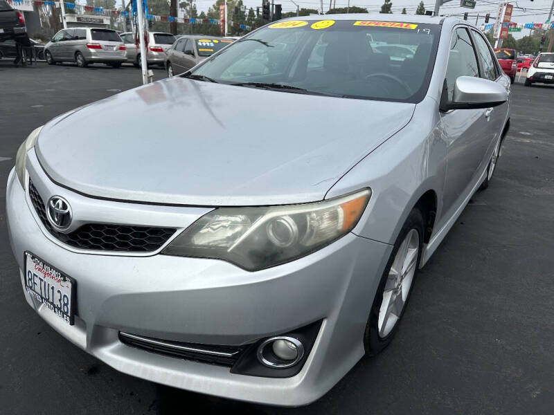 2014 Toyota Camry SE