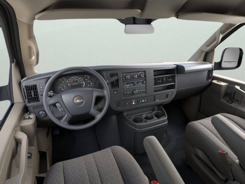 2025 Chevrolet Express 2500