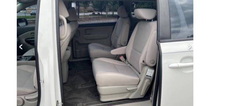 2017 Kia Sedona L