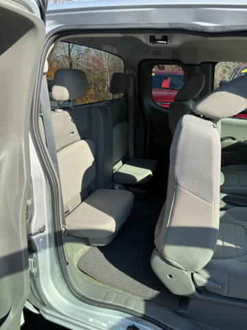 2015 Nissan Frontier S