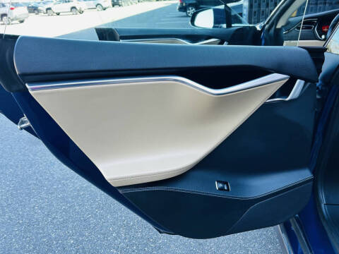 2015 Tesla Model S 85D