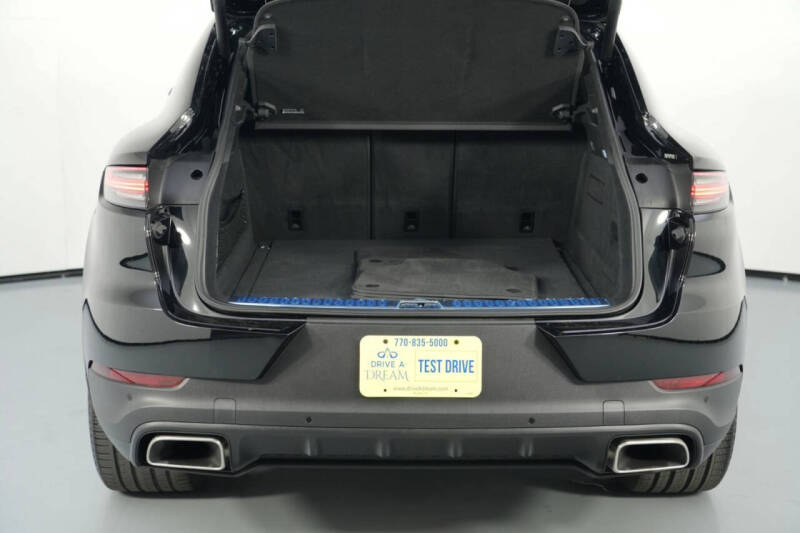 2022 Porsche Cayenne Coupe Platinum Edition