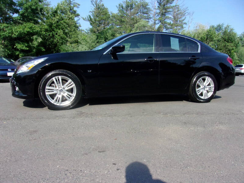 2015 Infiniti Q40