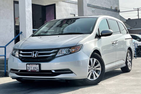 2015 Honda Odyssey for sale at Fastrack Auto Inc in Rosemead CA