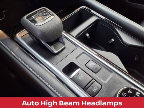 2023 Nissan Pathfinder SV