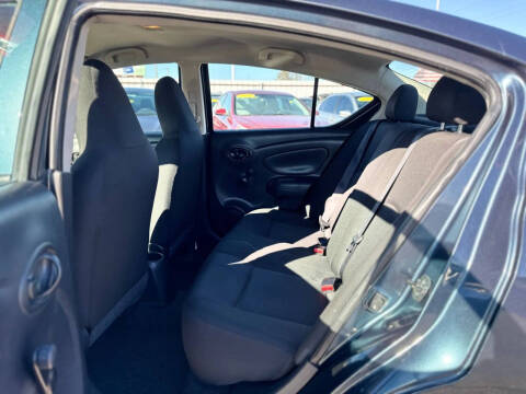 2017 Nissan Versa 1.6 S