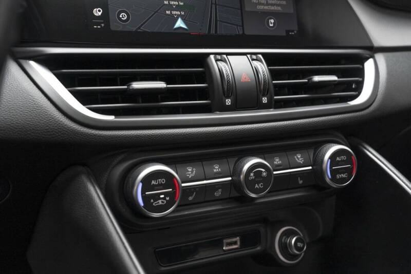 2022 Alfa Romeo Giulia Veloce