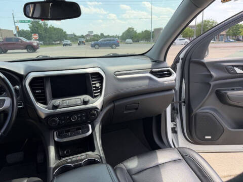 2020 GMC Acadia SLT