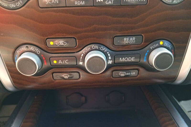 2017 Nissan Pathfinder Platinum