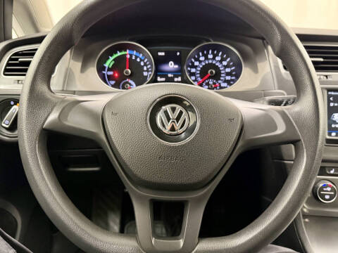 2016 Volkswagen e-Golf SE