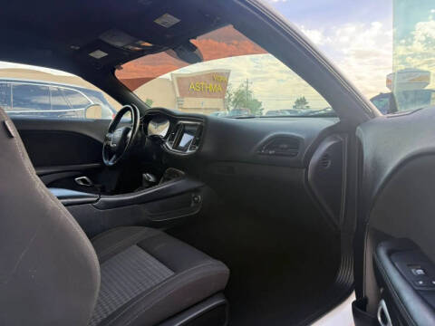 2021 Dodge Challenger SXT