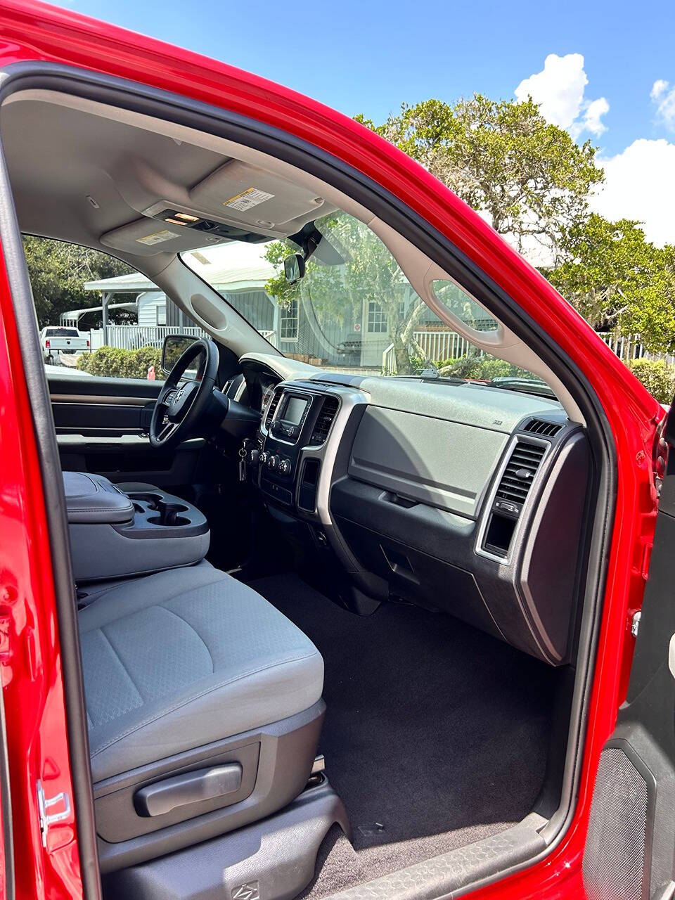 2018 Ram 1500 for sale at GRACELAND AUTO LLC in Thonotosassa, FL