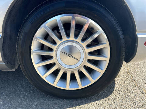 2004 Ford Thunderbird Deluxe