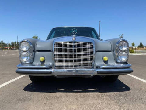 1969 Mercedes-Benz 280-Class