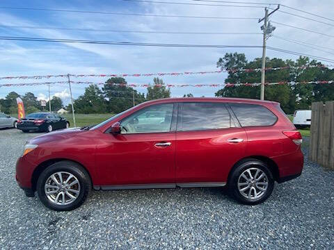 2013 Nissan Pathfinder for sale at Cars Plus in Fruitland MD