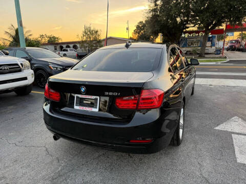 2015 BMW 3 Series 320i