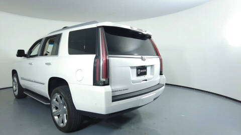 2018 Cadillac Escalade Luxury