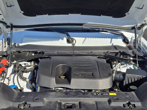 2024 Land Rover Defender 110 P400 X-Dynamic SE