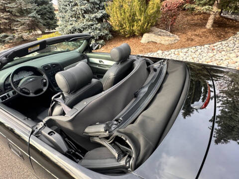 2002 Ford Thunderbird Deluxe