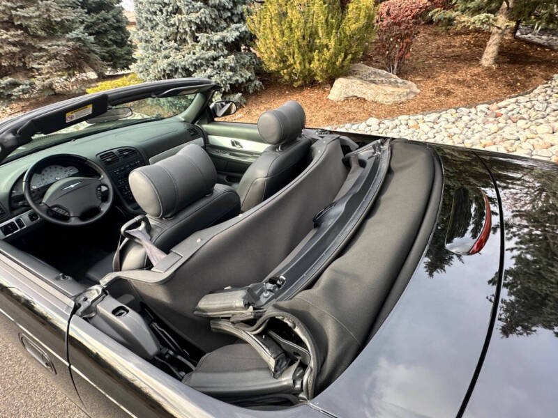 2002 Ford Thunderbird Deluxe