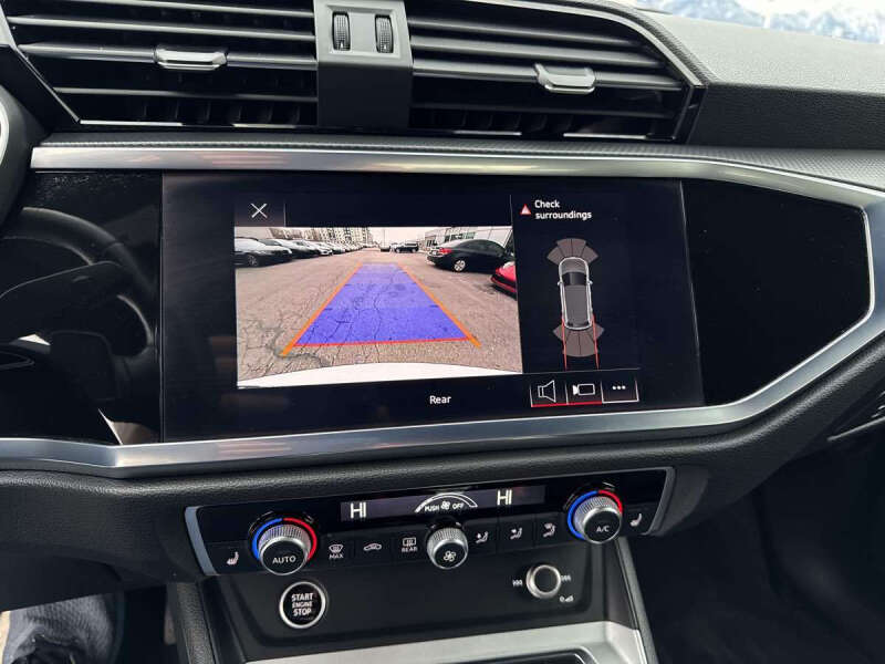 2022 Audi Q3 quattro S line Premium 45 TFSI