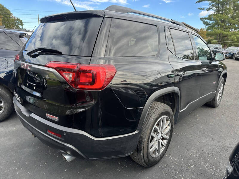 2017 GMC Acadia SLE-2