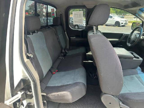 2005 Nissan Titan XE