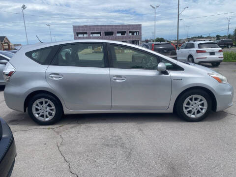 2012 Toyota Prius v Three