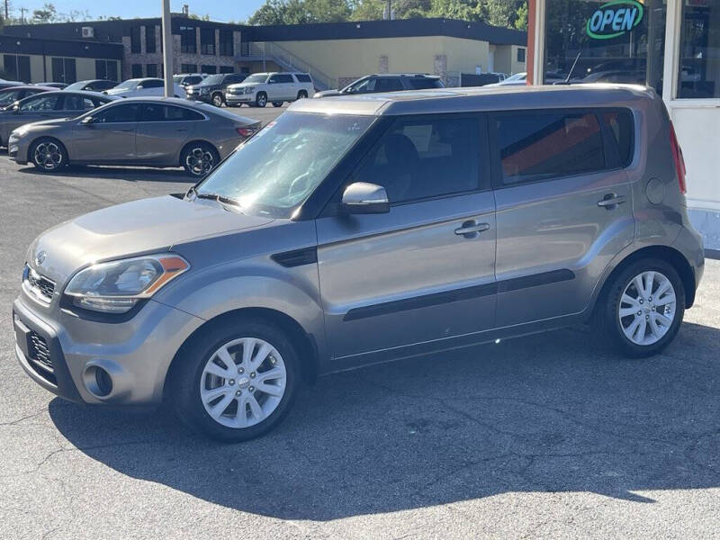 2012 Kia Soul +
