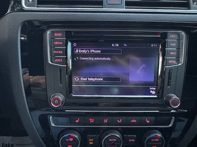 2017 Volkswagen Jetta 1.8T SEL