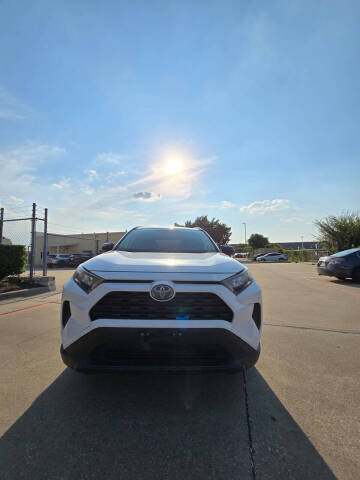 2019 Toyota RAV4 LE