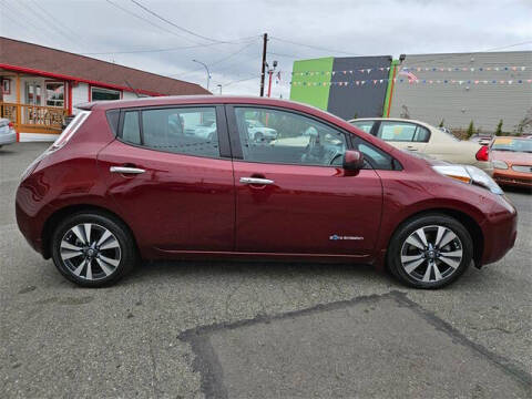 2017 Nissan LEAF SV