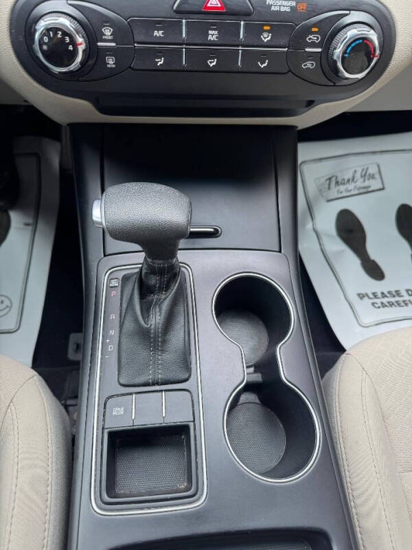 2019 Kia Sorento L