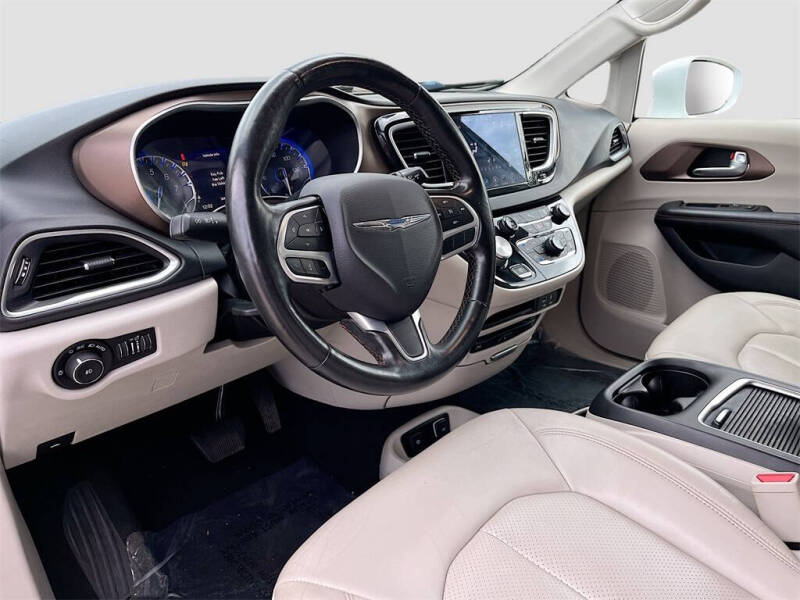 2019 Chrysler Pacifica Touring L Plus