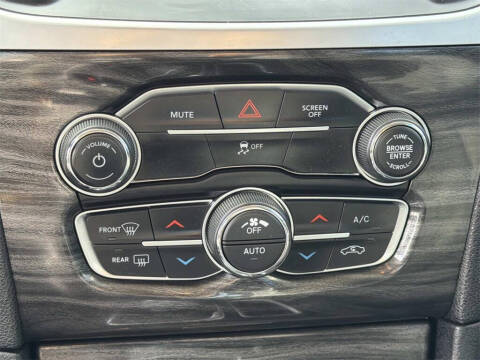 2022 Chrysler 300 Touring