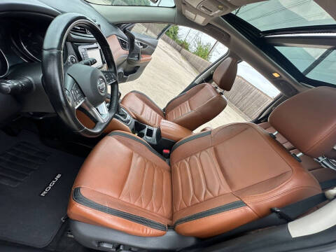 2017 Nissan Rogue SL