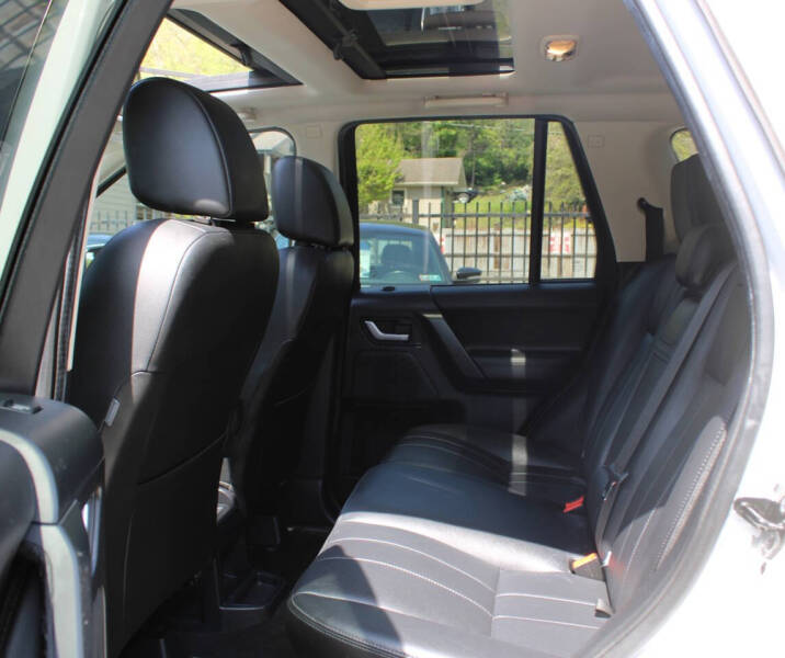 2011 Land Rover LR2
