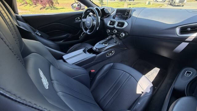 2022 Aston Martin Vantage