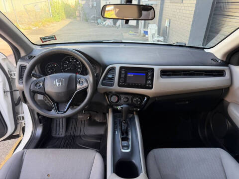 2017 Honda HR-V LX