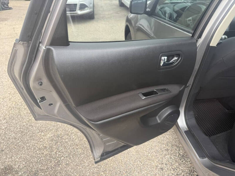 2012 Nissan Rogue S