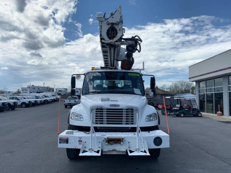2012 Freightliner M2 106