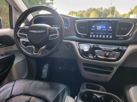 2017 Chrysler Pacifica Touring Plus