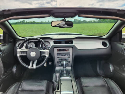 2012 Ford Mustang V6 Premium