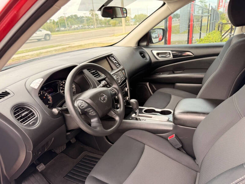 2018 Nissan Pathfinder S