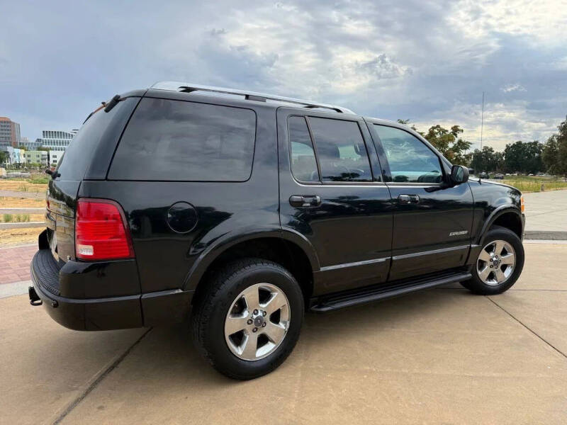 2004 Ford Explorer Limited
