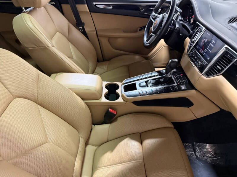 2018 Porsche Macan S
