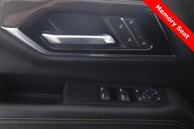 2025 GMC Yukon Elevation